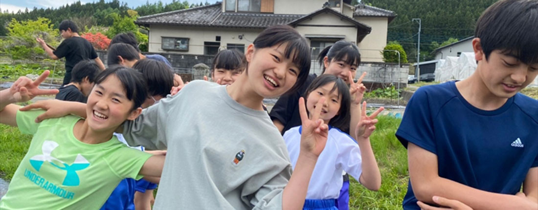 日々の暮らしの中で、自立心・思いやりの心・生きる力を身につけます